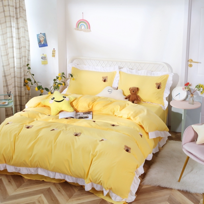 91家纺网 家纺一手货源 找家纺 雨帆  2021新款毛巾绣四件套 曲奇熊黄