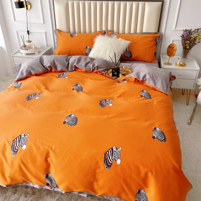 91家纺网 家纺一手货源 找家纺 蘭菲 2023新款60支贡缎长绒棉印花美式花卉四件套斑马踪迹