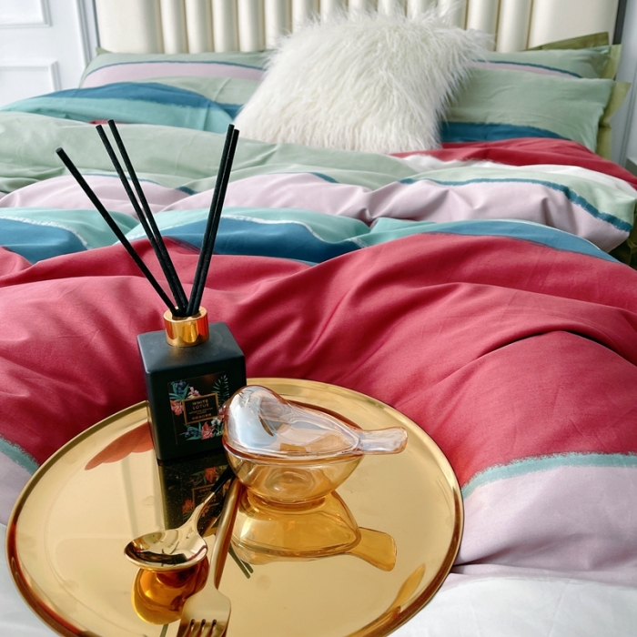 91家纺网 家纺一手货源 找家纺 蘭菲2023新款60支贡缎长绒棉印花美式花卉四件套流行风标绿