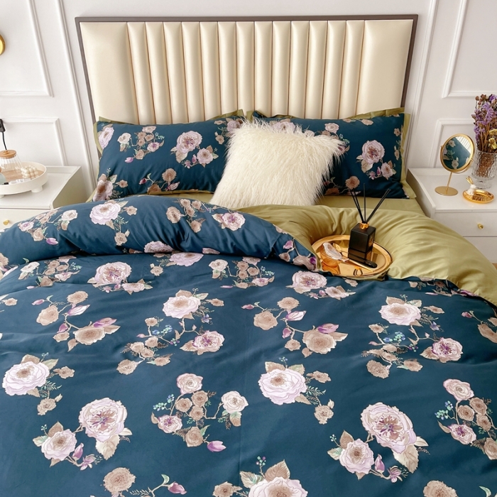 91家纺网 家纺一手货源 找家纺 蘭菲 新款60支贡缎长绒棉印花美式花卉四件套水韵江南深蓝