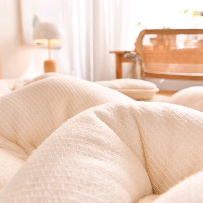 91家纺网 家纺一手货源 找家纺 总酒店酒店宾馆民宿布草套件新疆棉花被芯鱼鳞网被芯 