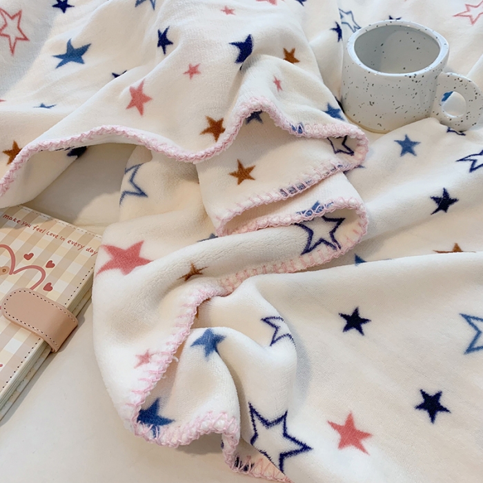 91家纺网 家纺一手货源 找家纺 澳萝拉2021新款小清新牛奶绒双层盖毯毛毯法莱绒雪花绒星星集