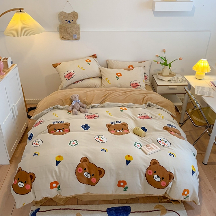 91家纺网 家纺一手货源 找家纺 澳萝拉2021高克重卡通清新牛奶绒四件套水晶法莱绒 奶油熊