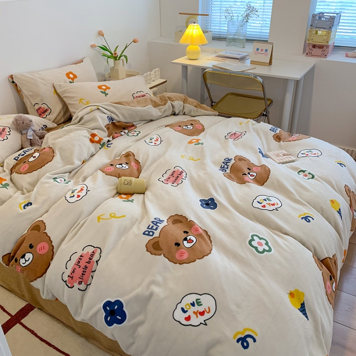 91家纺网 家纺一手货源 找家纺 澳萝拉2021高克重卡通清新牛奶绒四件套水晶法莱绒 奶油熊