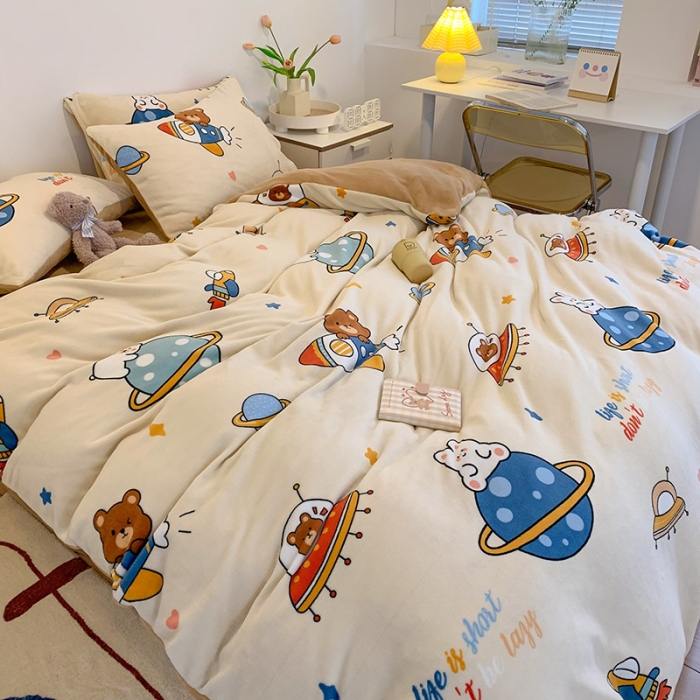 91家纺网 家纺一手货源 找家纺 澳萝拉2021高克重卡通清新牛奶绒四件套水晶法莱绒星际幻想白