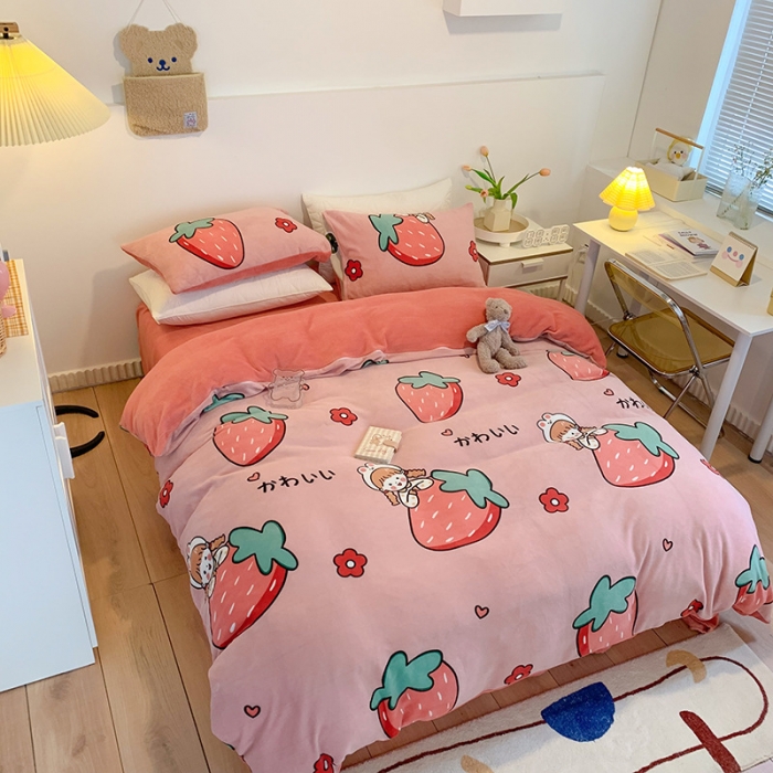 91家纺网 家纺一手货源 找家纺 澳萝拉2021高克重卡通清新牛奶绒四件套水晶法莱绒甜趣草莓