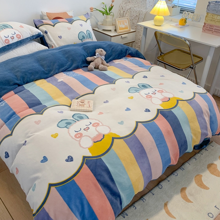 91家纺网 家纺一手货源 找家纺 澳萝拉2021高克重卡通清新牛奶绒四件套水晶法莱绒 淘淘兔