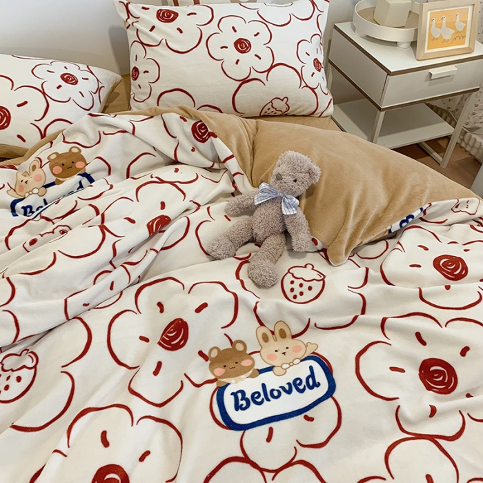 91家纺网 家纺一手货源 找家纺 澳萝拉2021高克重卡通清新牛奶绒四件套水晶法莱绒元气满满