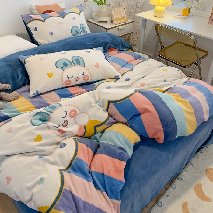 91家纺网 家纺一手货源 找家纺 （总）澳萝拉2021高克重卡通清新牛奶绒四件套水晶法莱绒