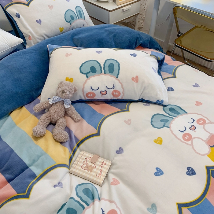 91家纺网 家纺一手货源 找家纺 （总）澳萝拉2021高克重卡通清新牛奶绒四件套水晶法莱绒