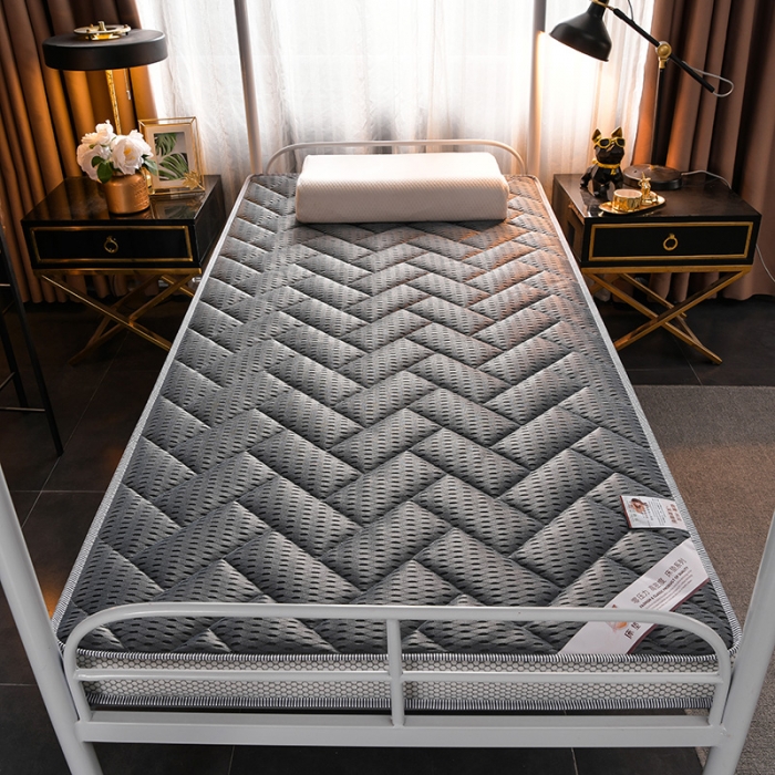 91家纺网 家纺一手货源 找家纺 亿丁点床垫 2021新款法莱绒针织立体床垫立体4D灰小床