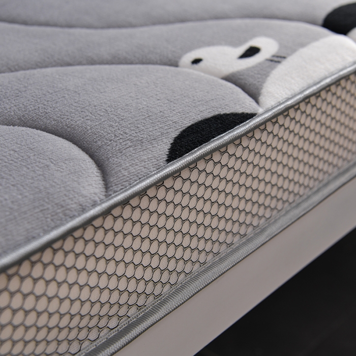 91家纺网 家纺一手货源 找家纺 亿丁点床垫 2021新款法莱绒针织立体床垫法莱绒世纪贝贝小床