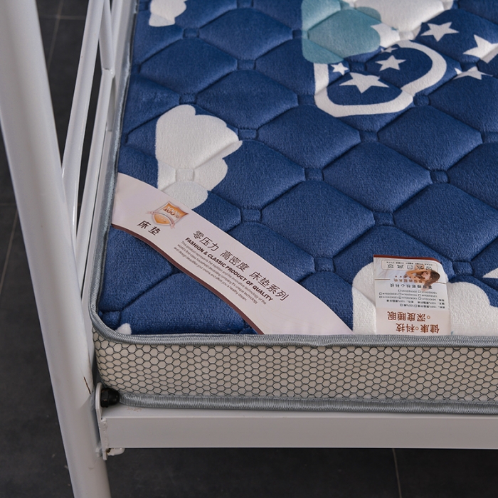 91家纺网 家纺一手货源 找家纺 亿丁点床垫 2021新款法莱绒针织立体床垫法莱绒云朵小床