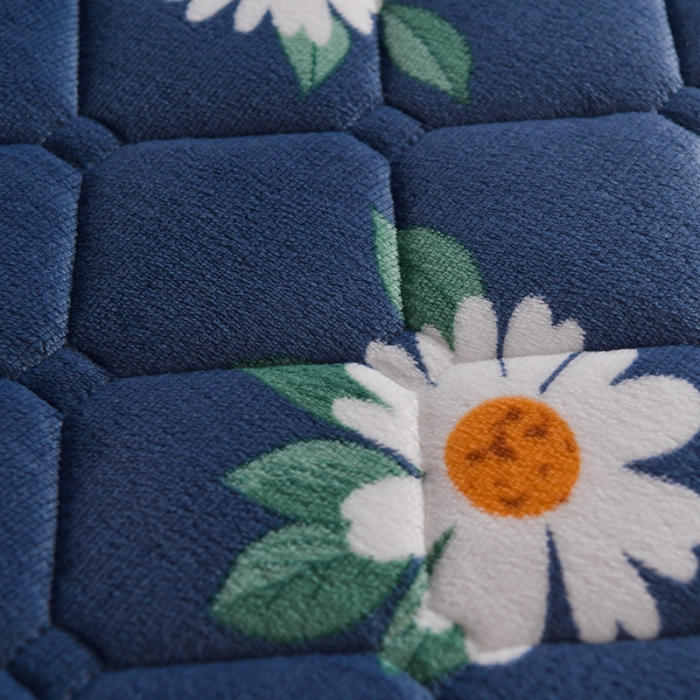 91家纺网 家纺一手货源 找家纺 亿丁点床垫 2021新款法莱绒针织立体床垫法莱绒小雏菊小床