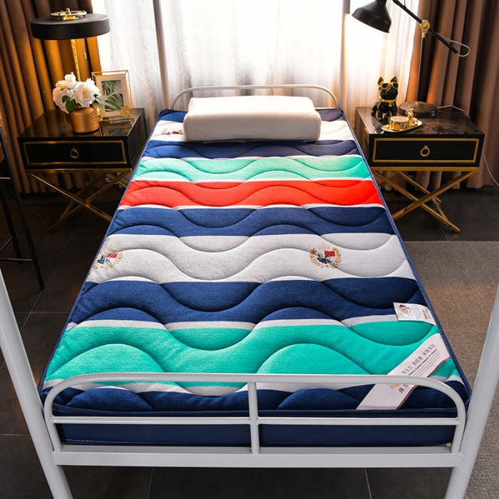 91家纺网 家纺一手货源 找家纺 亿丁点床垫2021新款法莱绒针织立体床垫法莱绒极 致简约小床