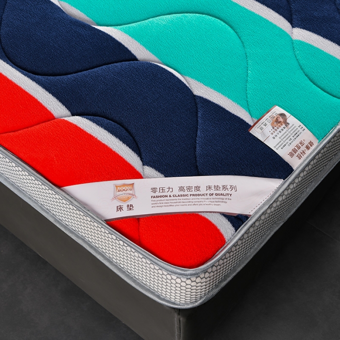 91家纺网 家纺一手货源 找家纺 亿丁点床垫 2021新款法莱绒针织立体床垫法莱绒极 致简约