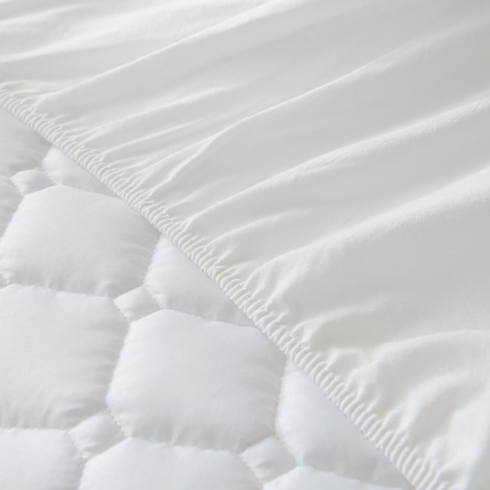 91家纺网 家纺一手货源 找家纺 卡伦家纺 2025新款全棉色织水洗棉床笠 白色