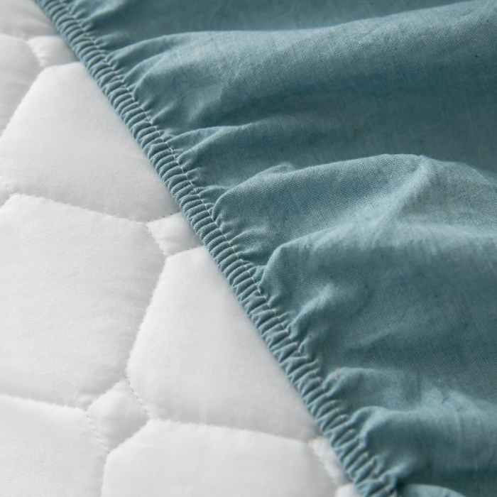 91家纺网 家纺一手货源 找家纺 卡伦家纺 2025新款全棉色织水洗棉床笠 浅蓝