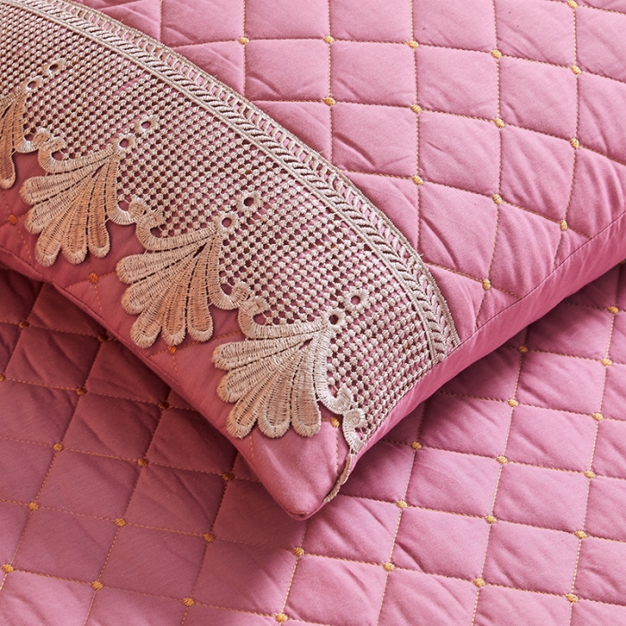 91家纺网 家纺一手货源 找家纺 十个点家纺 2021新款水溶边夹棉单品枕套 粉豆沙一对