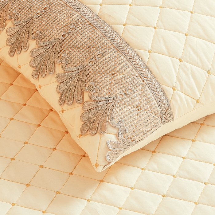 91家纺网 家纺一手货源 找家纺 十个点家纺 2021新款水溶边夹棉单品枕套 米黄一对