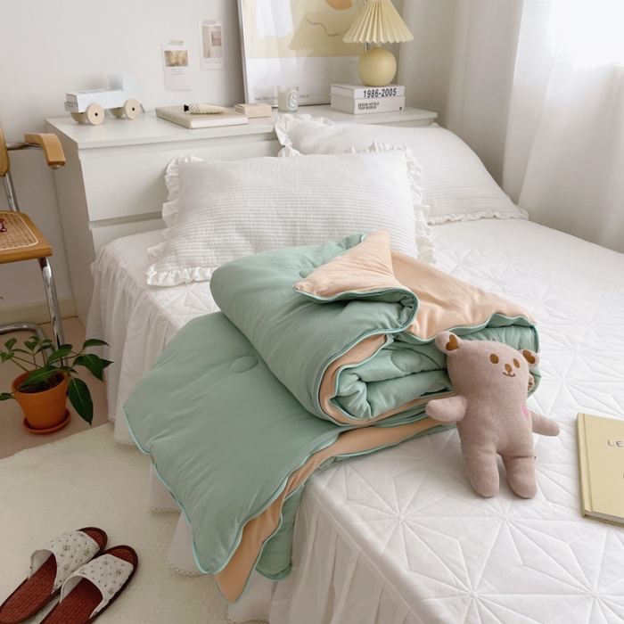 91家纺网 家纺一手货源 找家纺 星期八 2021新款马卡龙大豆针织春秋被冬被 豆绿卡其