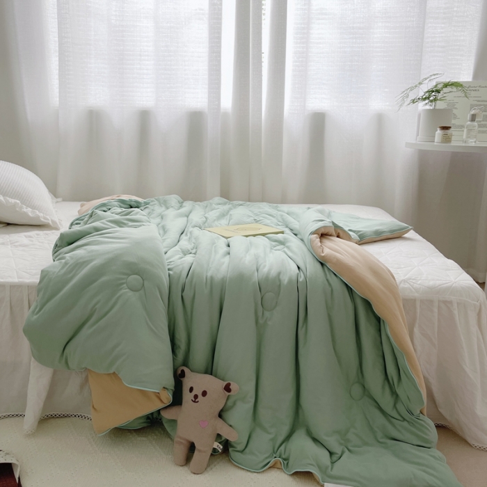 91家纺网 家纺一手货源 找家纺 星期八 2021新款马卡龙大豆针织春秋被冬被 豆绿卡其