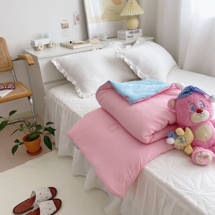 91家纺网 家纺一手货源 找家纺 星期八 2021新款马卡龙大豆针织春秋被冬被 粉蓝