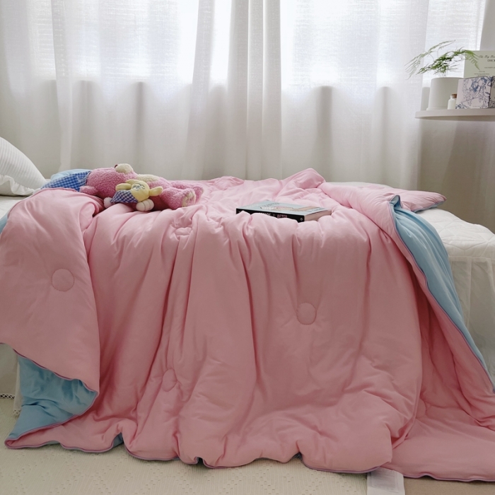 91家纺网 家纺一手货源 找家纺 星期八 2021新款马卡龙大豆针织春秋被冬被 粉蓝