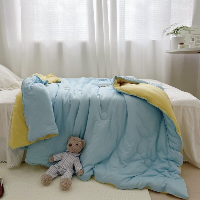 91家纺网 家纺一手货源 找家纺 星期八 2021新款马卡龙大豆针织春秋被冬被 蓝黄