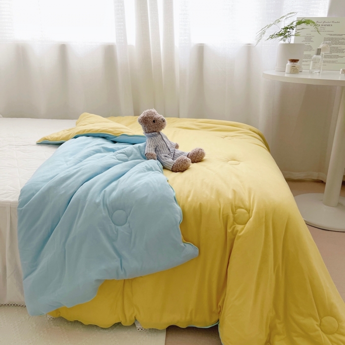 91家纺网 家纺一手货源 找家纺 星期八 2021新款马卡龙大豆针织春秋被冬被 蓝黄