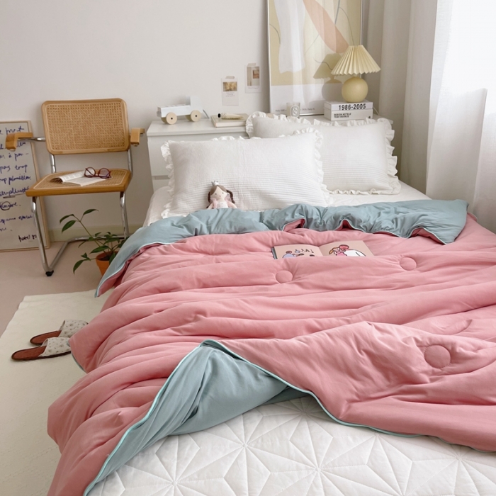 91家纺网 家纺一手货源 找家纺 星期八 2021新款马卡龙大豆针织春秋被冬被 藕粉豆绿