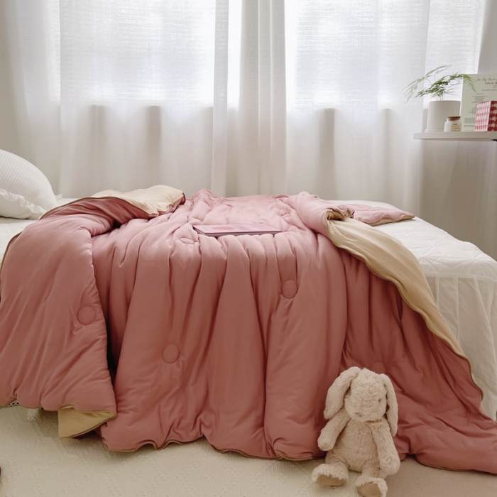 91家纺网 家纺一手货源 找家纺 星期八 2021新款马卡龙大豆针织春秋被冬被 深粉浅粉