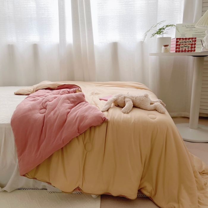 91家纺网 家纺一手货源 找家纺 星期八 2021新款马卡龙大豆针织春秋被冬被 深粉浅粉