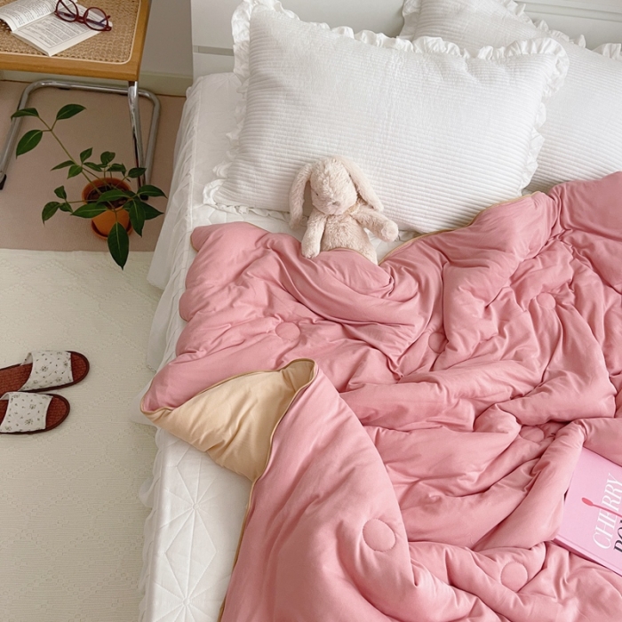 91家纺网 家纺一手货源 找家纺 星期八 2021新款马卡龙大豆针织春秋被冬被 深粉浅粉