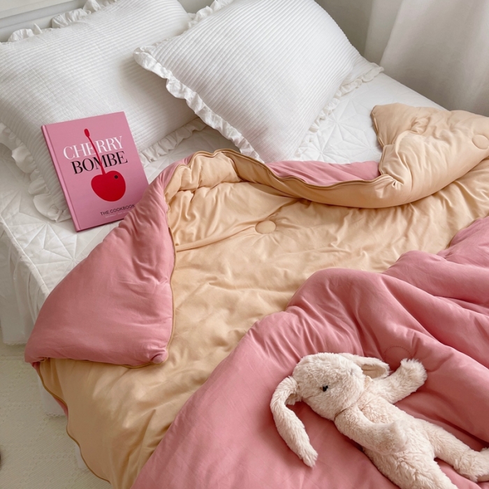 91家纺网 家纺一手货源 找家纺 星期八 2021新款马卡龙大豆针织春秋被冬被 深粉浅粉