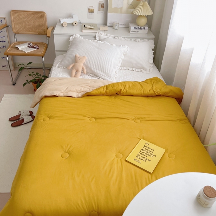 91家纺网 家纺一手货源 找家纺 星期八 2021新款马卡龙大豆针织春秋被冬被 深黄浅黄