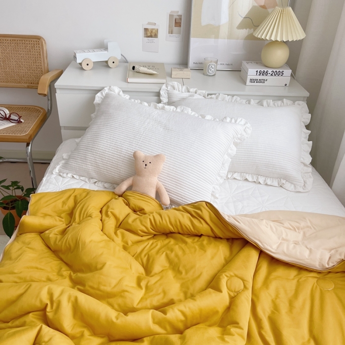 91家纺网 家纺一手货源 找家纺 星期八 2021新款马卡龙大豆针织春秋被冬被 深黄浅黄