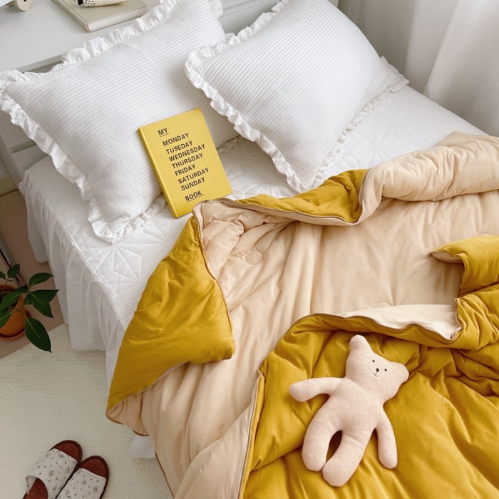 91家纺网 家纺一手货源 找家纺 星期八 2021新款马卡龙大豆针织春秋被冬被 深黄浅黄