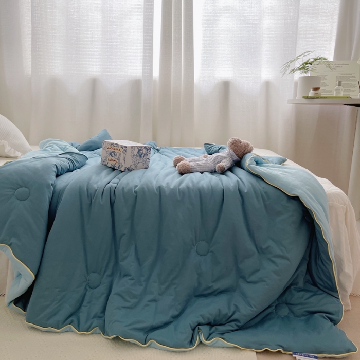 91家纺网 家纺一手货源 找家纺 星期八 2021新款马卡龙大豆针织春秋被冬被 深蓝浅蓝