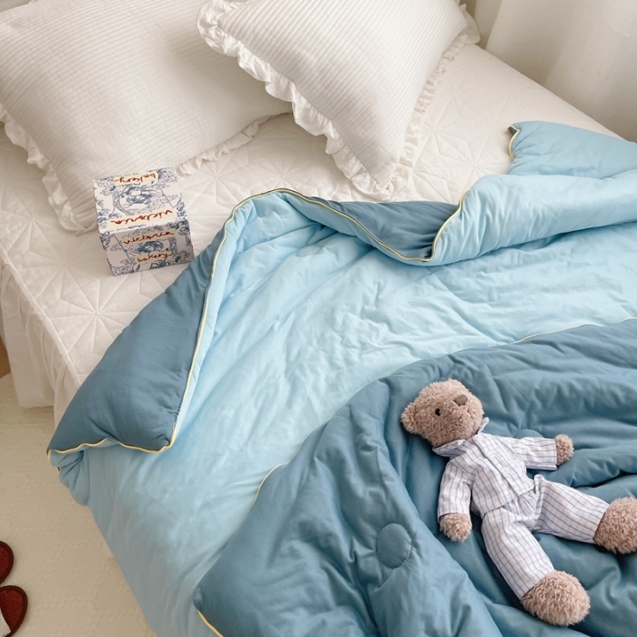 91家纺网 家纺一手货源 找家纺 星期八 2021新款马卡龙大豆针织春秋被冬被 深蓝浅蓝