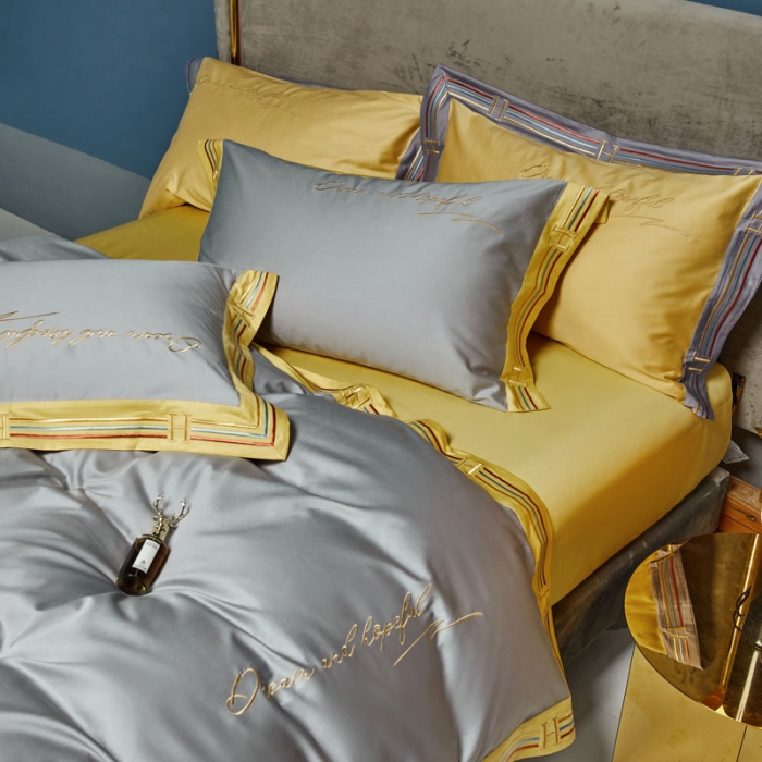 91家纺网 家纺一手货源 找家纺 爱缦 2021新款100S长绒棉贡缎刺绣四件套罗曼尼 时尚灰