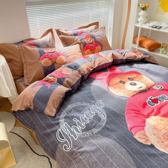 91家纺网 家纺一手货源 找家纺 金爱家 2021新款大版磨毛卡通系列四件套 宝宝熊