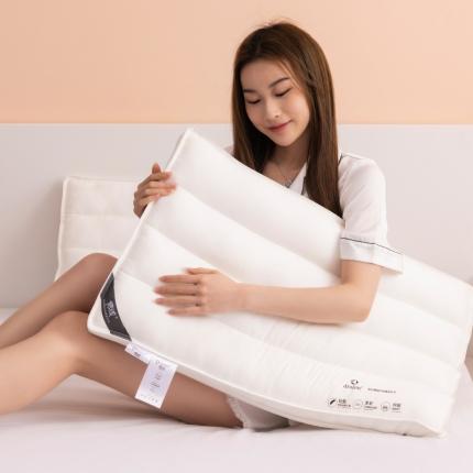 91家纺网 家纺一手货源 找家纺 （总）梦叶草2021新款德绒水洗定型枕芯枕头