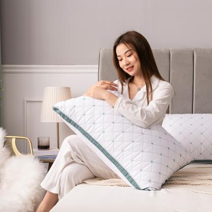 91家纺网 家纺一手货源 找家纺 （总）梦叶草立体磨毛绗缝绗绣枕芯可水洗促销枕头