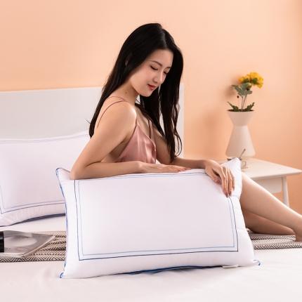 91家纺网 家纺一手货源 找家纺 梦叶草立体磨毛枕芯回字底刺绣宾馆酒店枕枕芯 双边时尚蓝