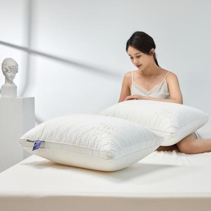 91家纺网 家纺一手货源 找家纺 （总）梦叶草 全棉小象刺绣乳胶羽丝绒枕芯可水洗枕头