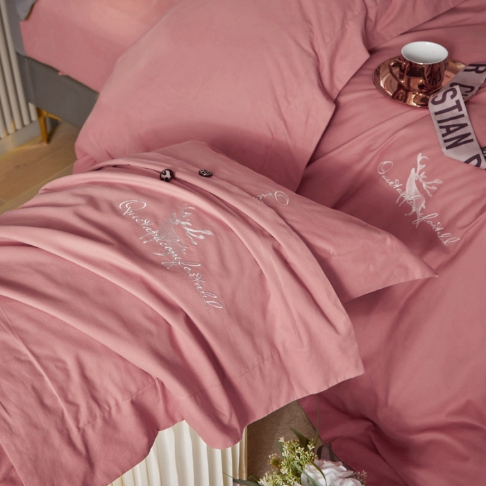 91家纺网 家纺一手货源 找家纺 威克凯丽2021新款秋冬绣花3221磨毛四件套奥兰多-红豆沙