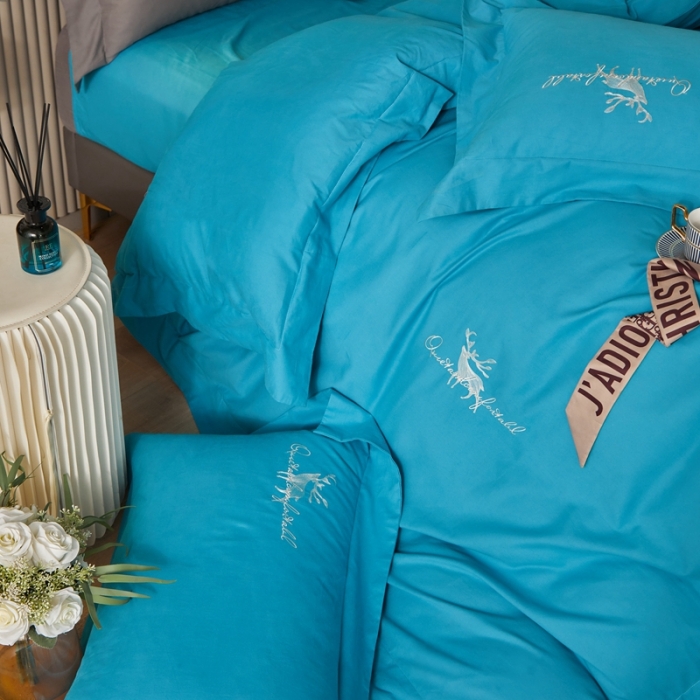 91家纺网 家纺一手货源 找家纺 威克凯丽2021新款秋冬绣花3221磨毛四件套奥兰多-湖蓝