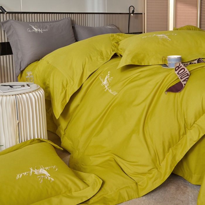 91家纺网 家纺一手货源 找家纺 威克凯丽2021新款秋冬绣花3221磨毛四件套奥兰多-芥末黄