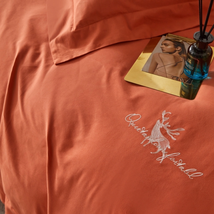 91家纺网 家纺一手货源 找家纺 威克凯丽2021新款秋冬绣花3221磨毛四件套奥兰多-桔红